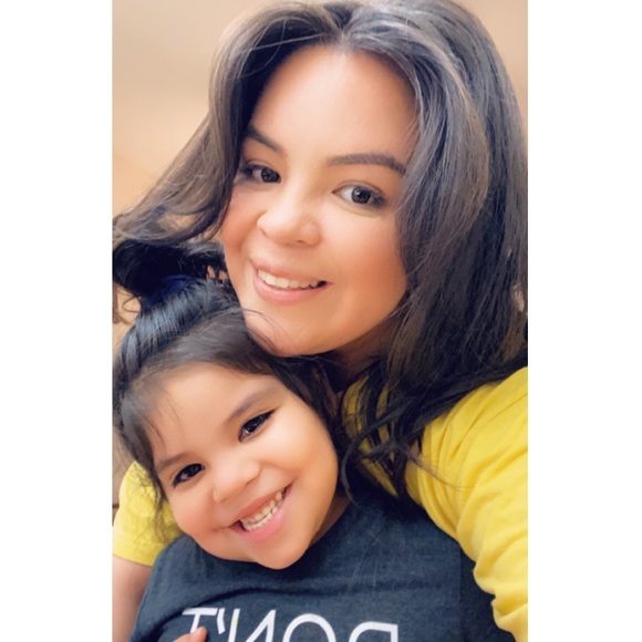 WELCOME TO MY CLOSET ❤️👗👠👢👛 🎉🎉 - Picture 2 of 5